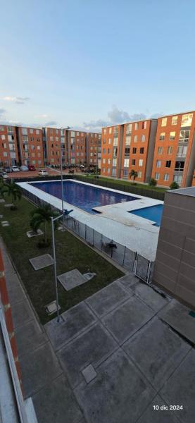 Apartamento con parqueadero y piscina